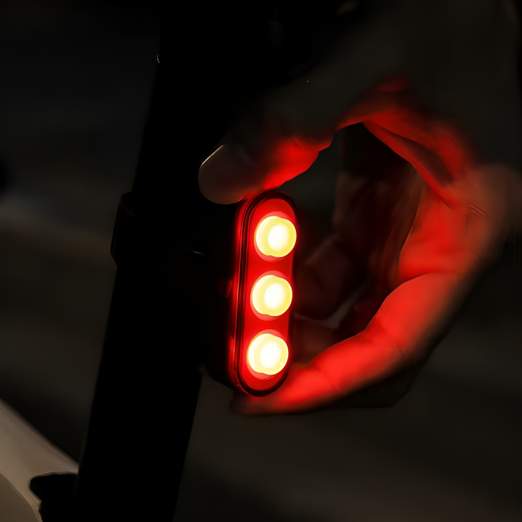 The Intelligent Bicycle Rear Light with Brake Light Sensor – BlinkCore Smart