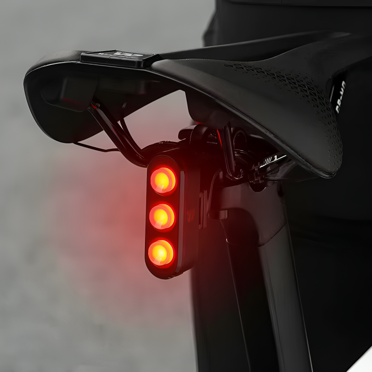 The Intelligent Bicycle Rear Light with Brake Light Sensor – BlinkCore Smart