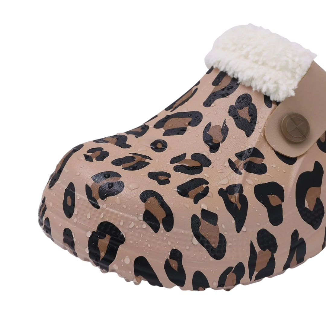 Slipper with Waterproof Sole & Plush Lining – CosyStep Winter Clogs