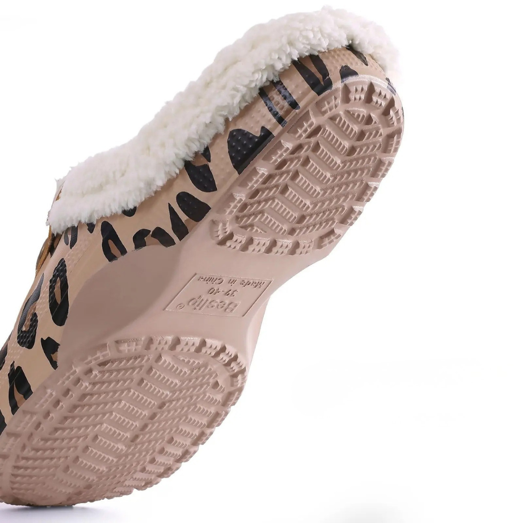 Slipper with Waterproof Sole & Plush Lining – CosyStep Winter Clogs