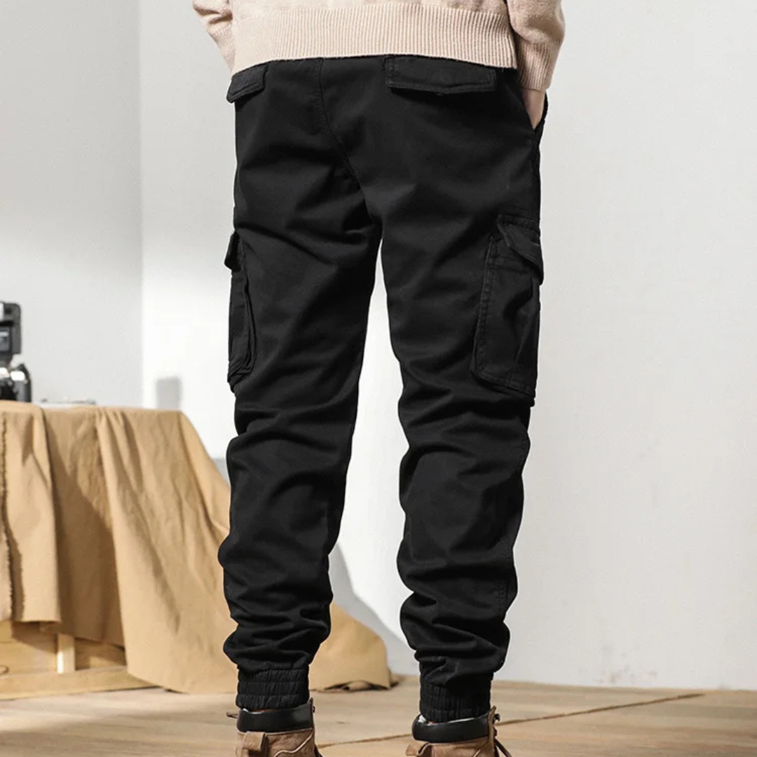 Fleece Joggers for Men – ThermalGrip Multi-Pocket Winter Trousers