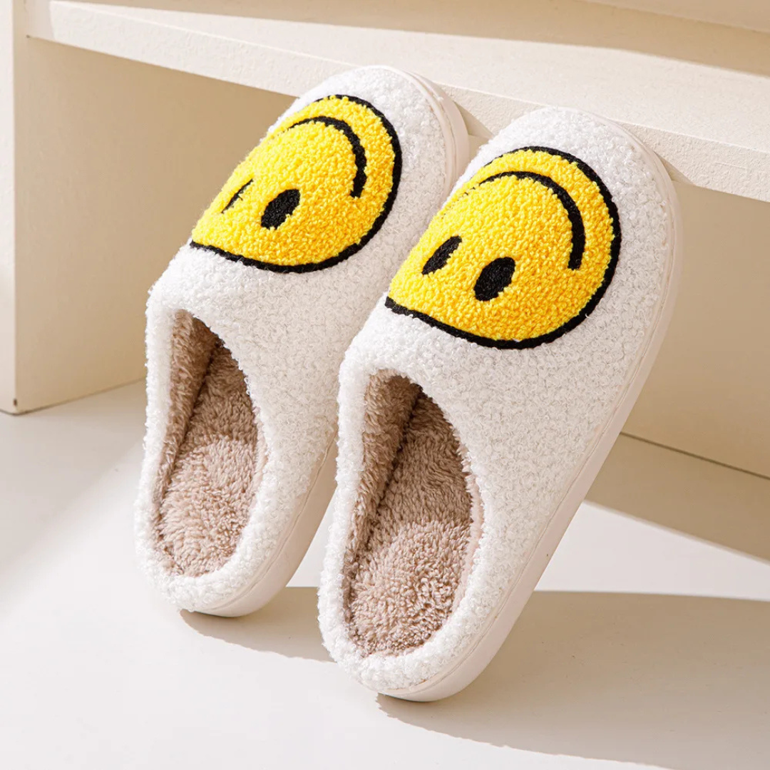 Slipper Plush for Indoor Use – CosySmiles Slip-On