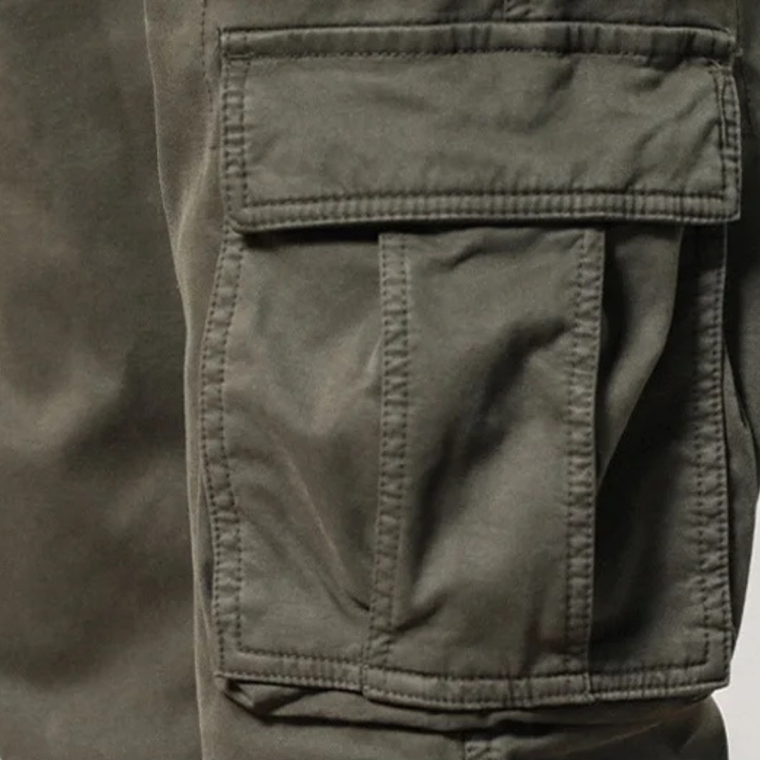 Fleece Joggers for Men – ThermalGrip Multi-Pocket Winter Trousers