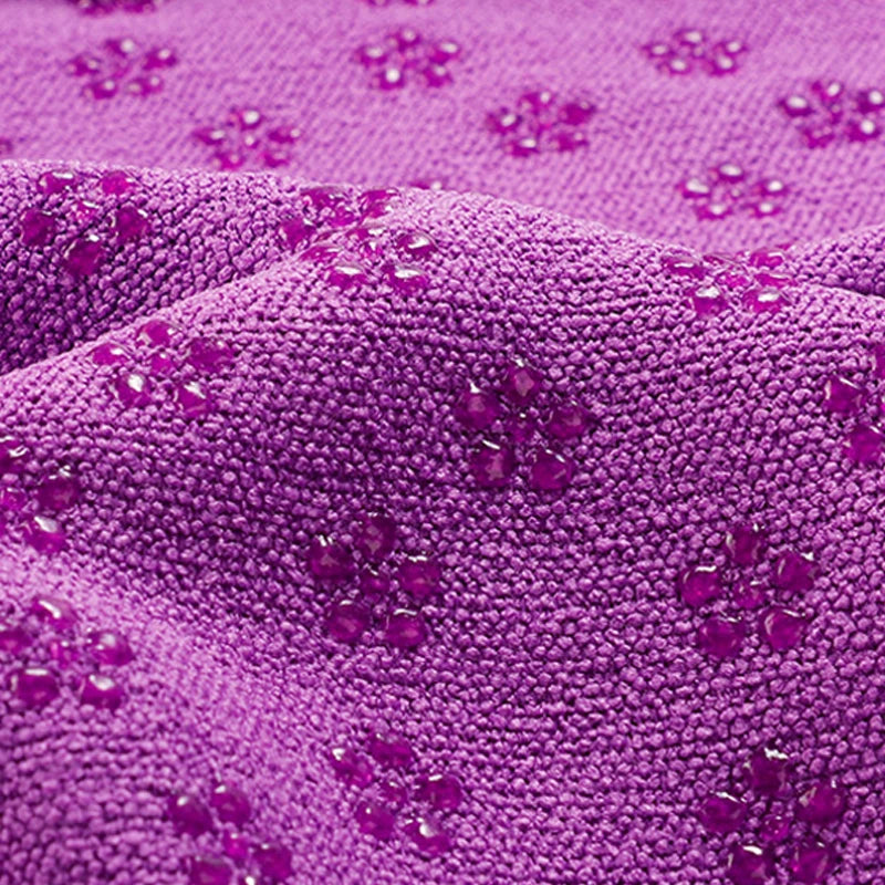 Nordspur | GripLuma Non Slip Yoga Towel