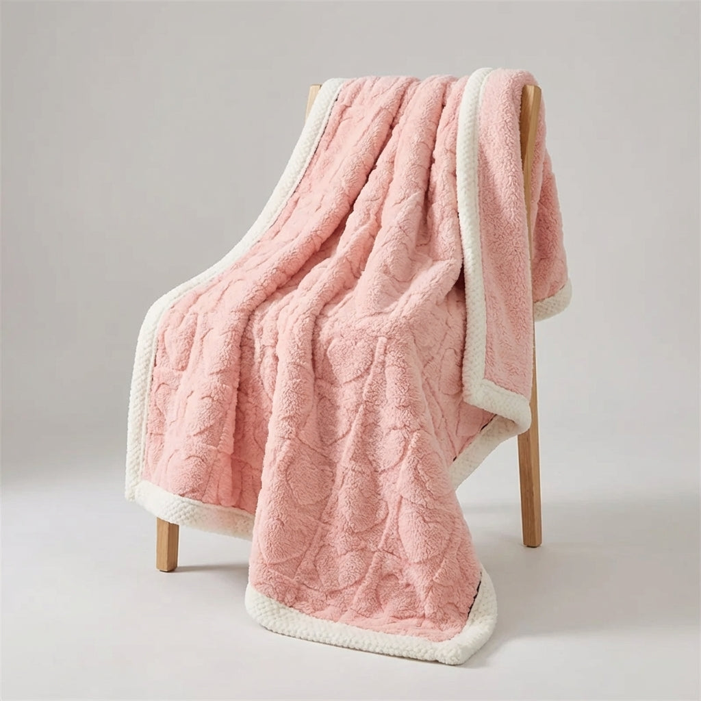 Nordspur | HeartHaven Plush Reversible Throw Blanket