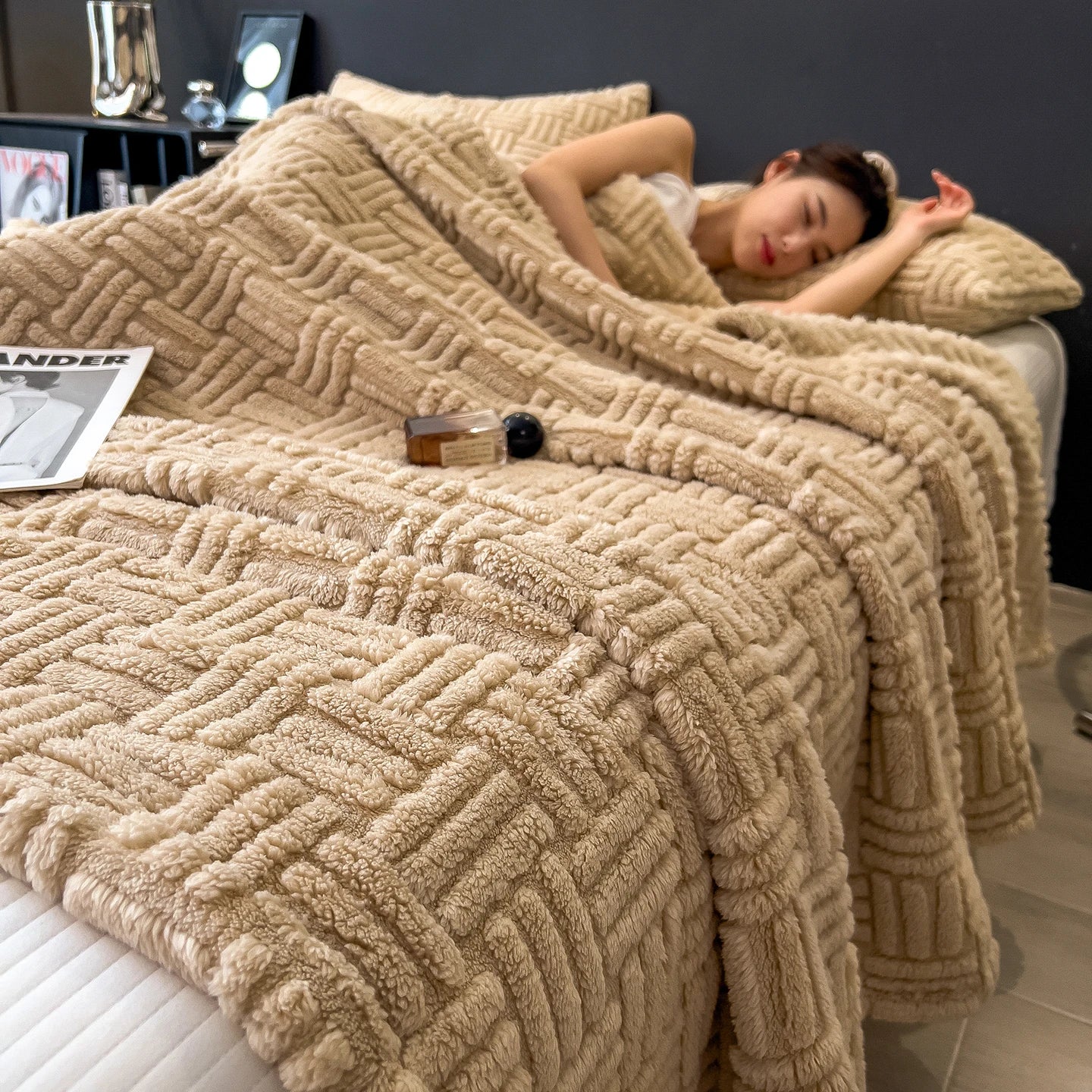 Nordspur | Plushara Queen Size Plush Throw