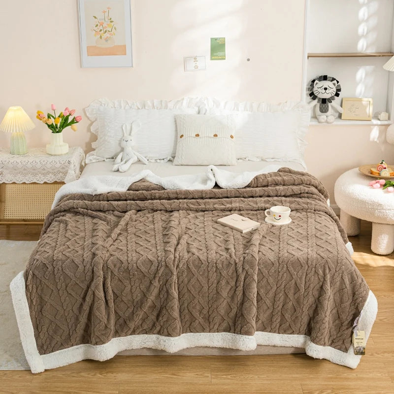 Nordspur | Snuglance Reversible Plush Bed Throw