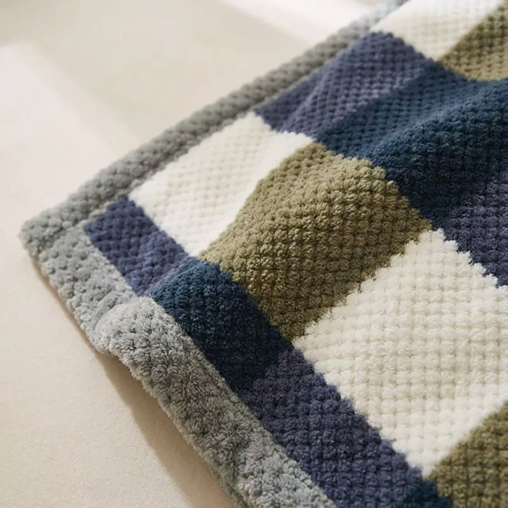 Nordspur | Snugmora Knitted Throw Blanket