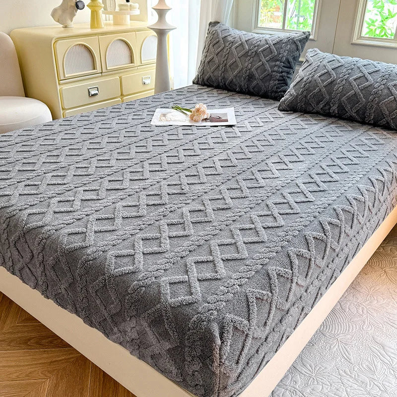 Nordspur | Velisoma Fitted Non Slip Mattress Cover