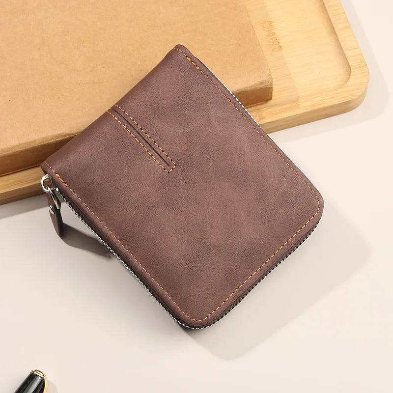 Nordspur | Vexirot Compact Horizontal Zip Wallet