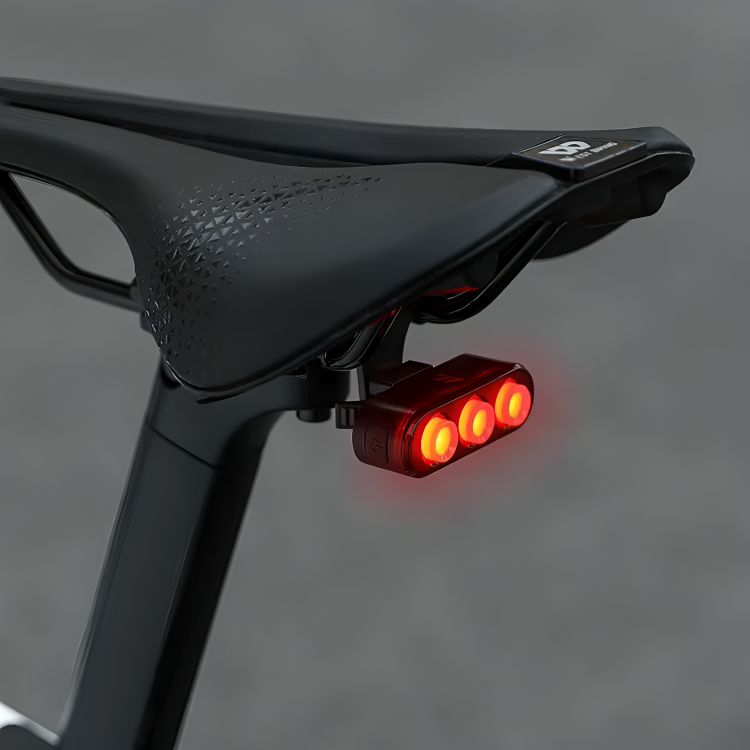 The Intelligent Bicycle Rear Light with Brake Light Sensor – BlinkCore Smart