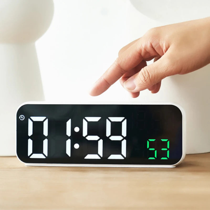 Nordspur | Chronivy Digital LED Tabletop Clock