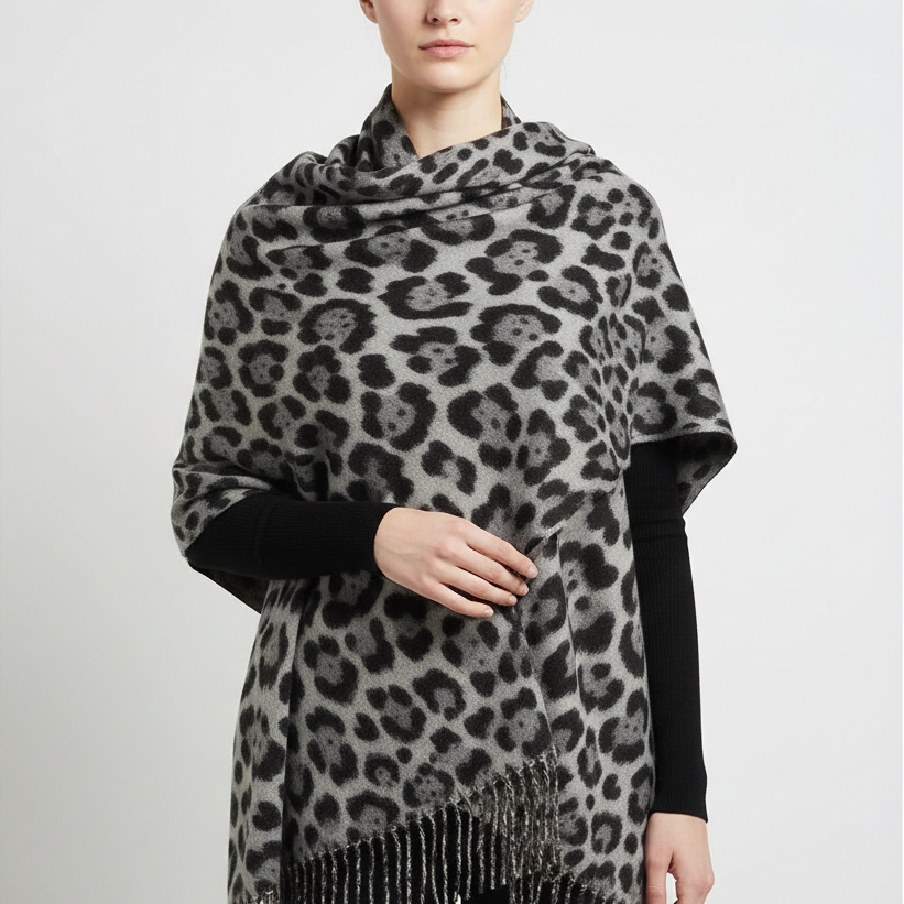 Nordspur | Leopard Print Winter Shawl