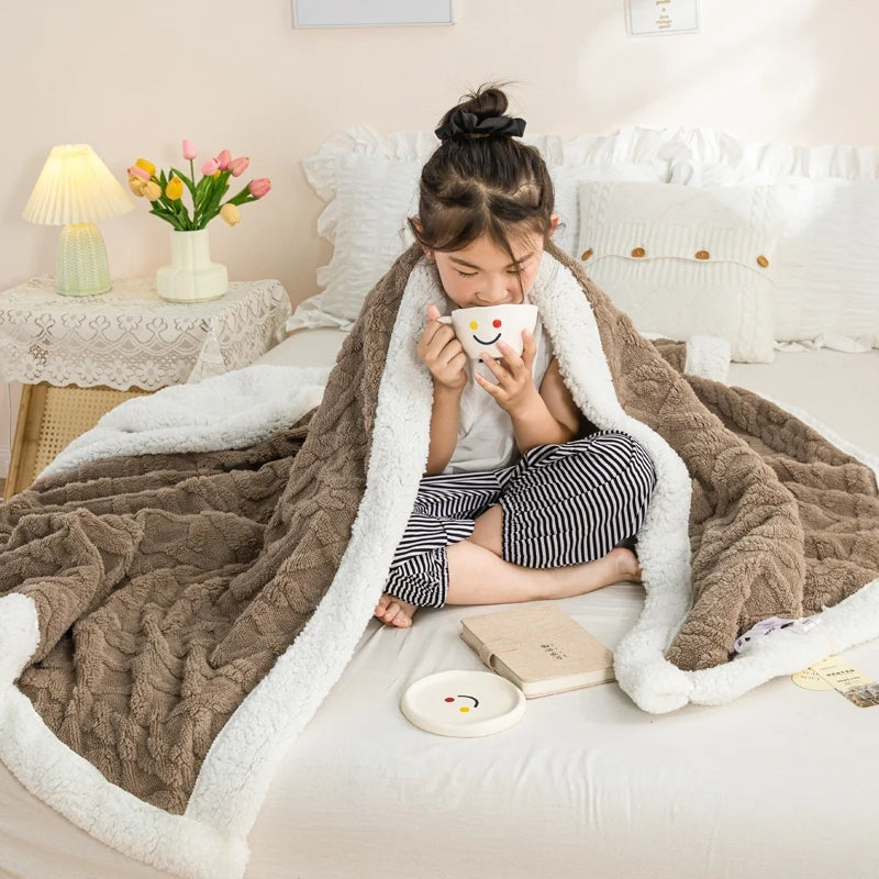 Nordspur | Snuglance Reversible Plush Bed Throw
