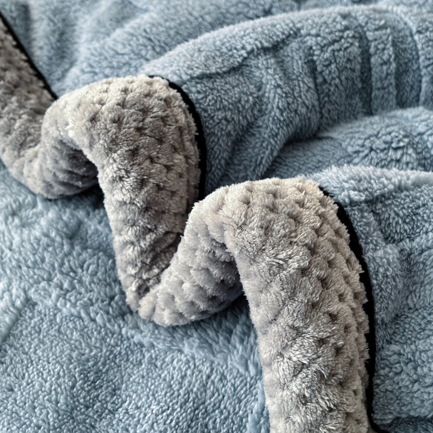 Nordspur | Snuglure All Season Throw Blanket