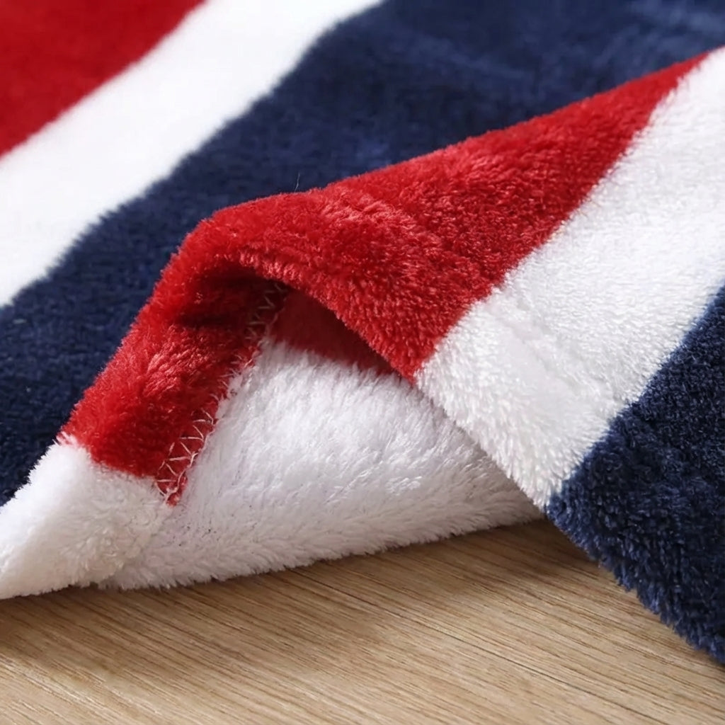 Nordspur | Snugrell Plush Striped Throw Blanket